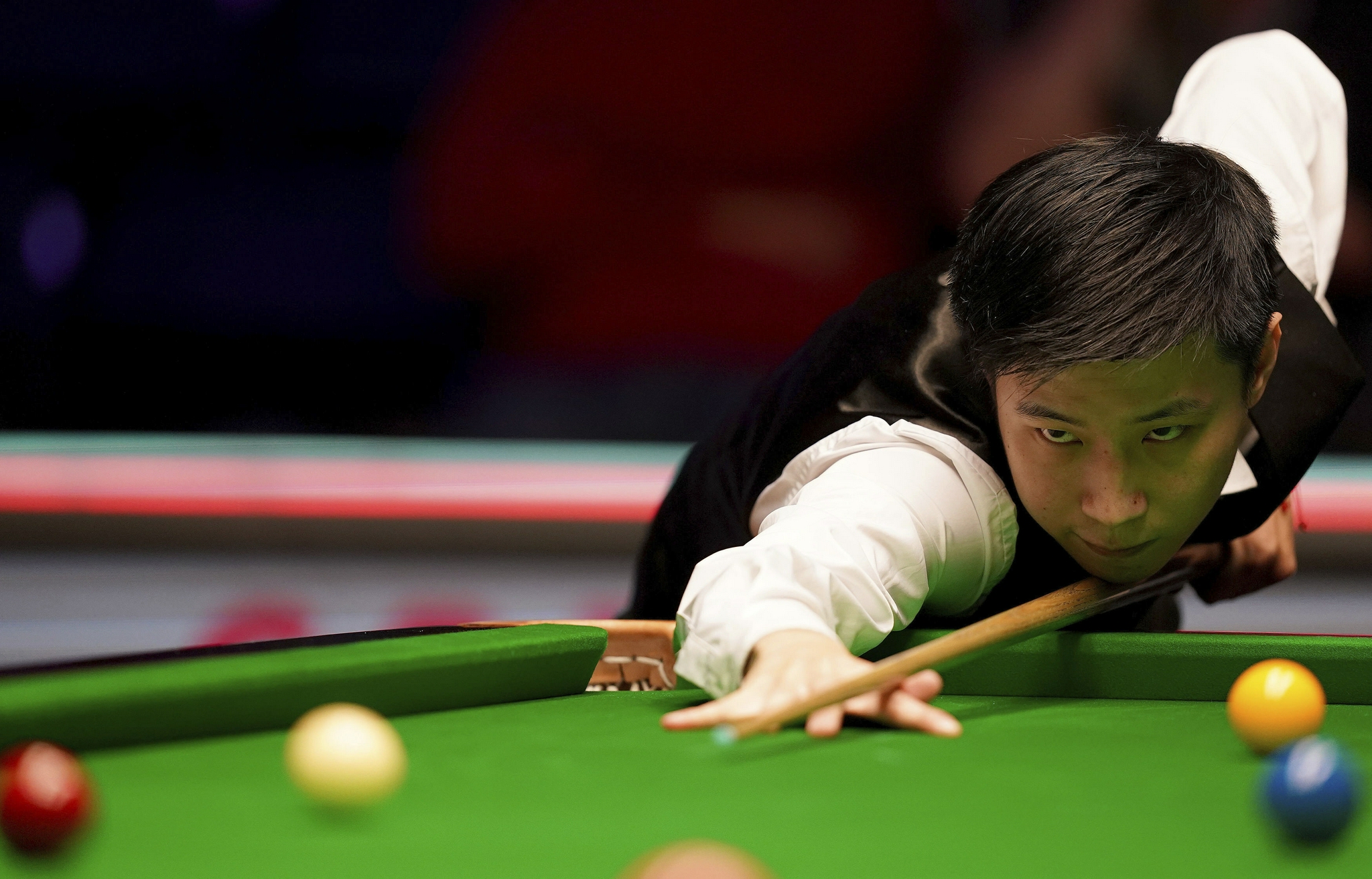 轻球员的特 轻球员的特