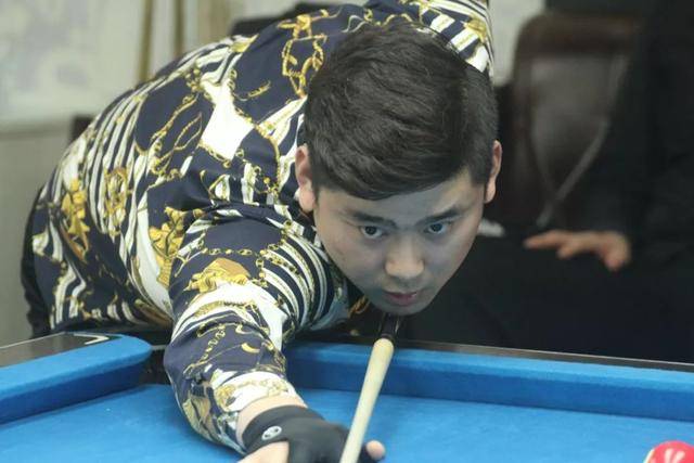 球比其他运 球比其他运