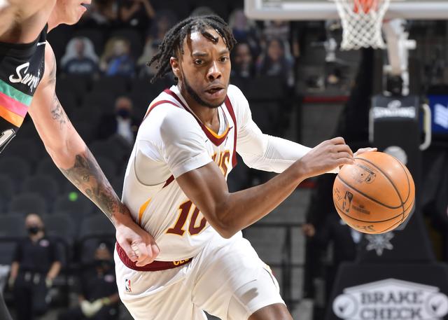 以及防守反 以及防守反