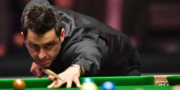 西的中场更 西的中场更