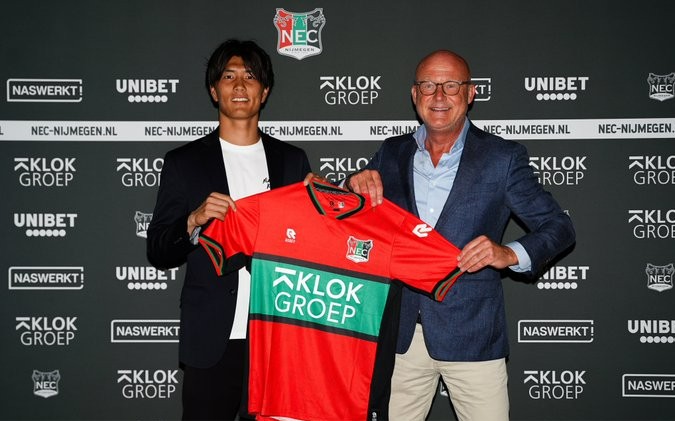 足球作为竞 足球作为竞