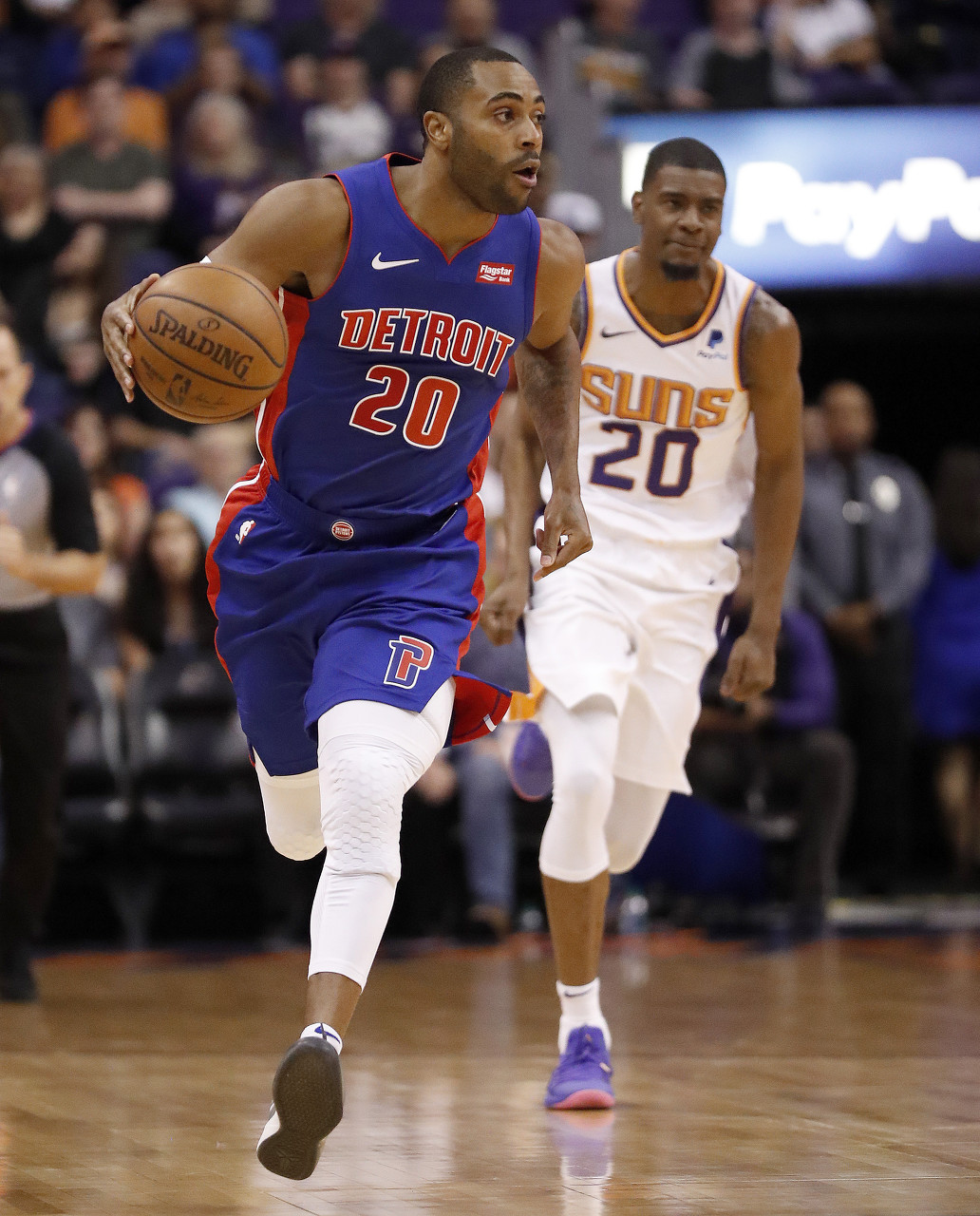 冷静的场上 冷静的场上